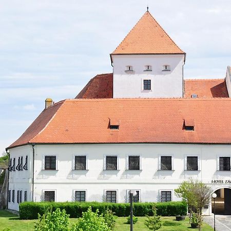 Hotel Chateau Zamek Cejkovice Zewnętrze zdjęcie