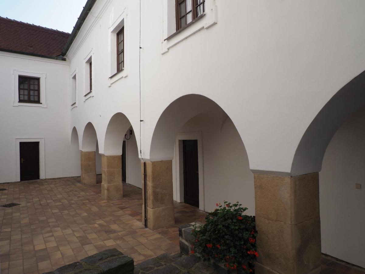 Hotel Chateau Zamek Cejkovice Zewnętrze zdjęcie