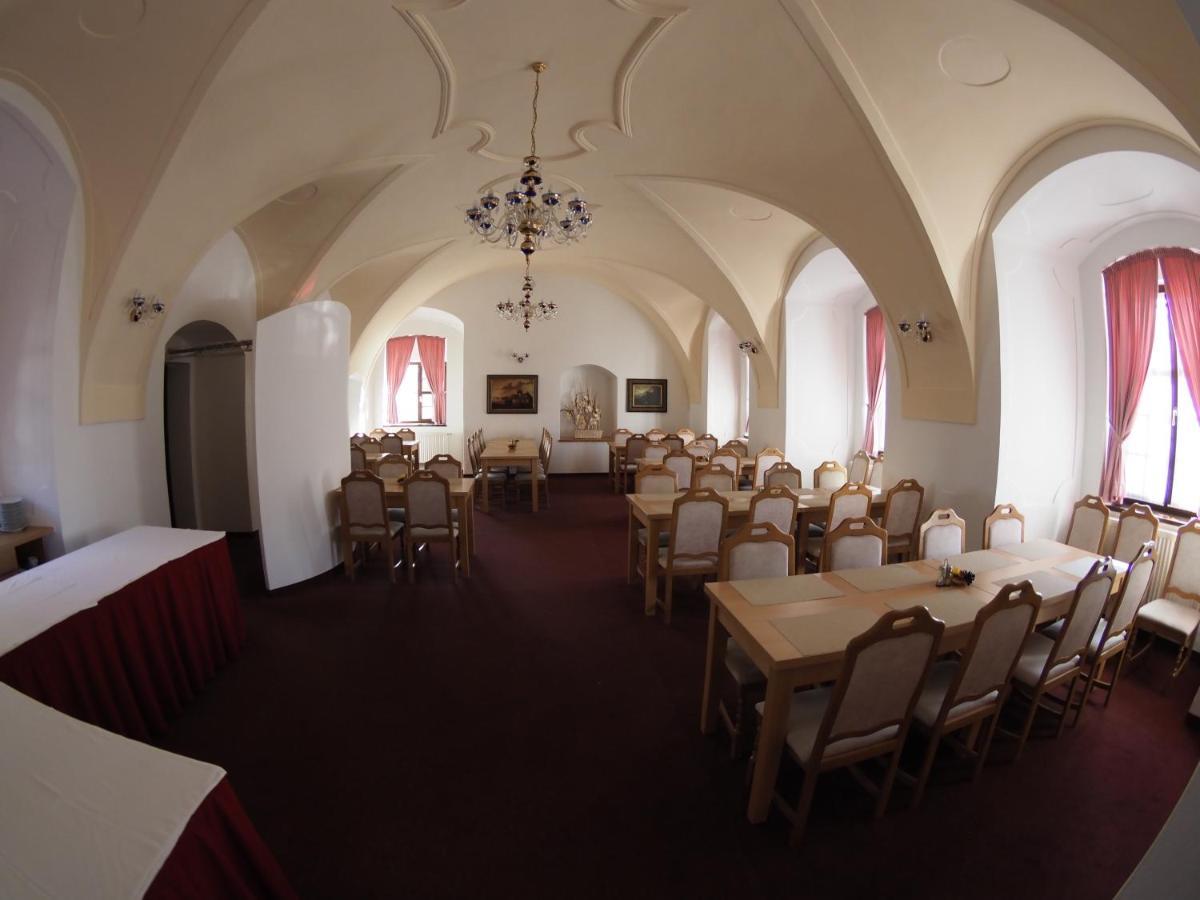 Hotel Chateau Zamek Cejkovice Zewnętrze zdjęcie