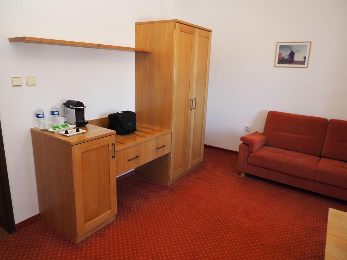 Hotel Chateau Zamek Cejkovice Zewnętrze zdjęcie